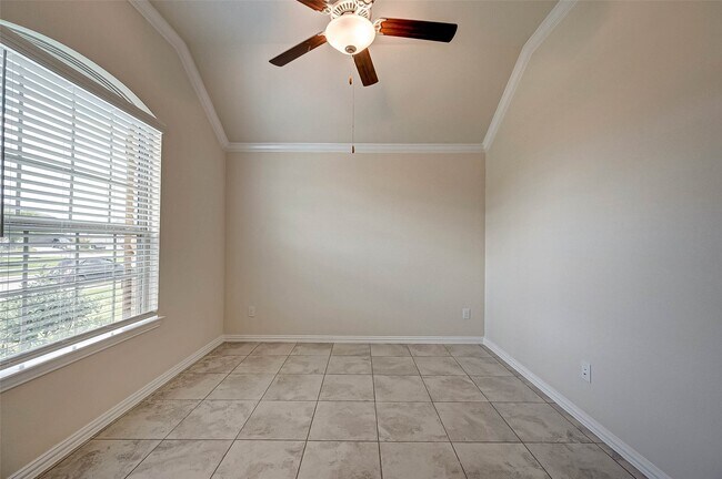 Building Photo - 2307 Green Kale Dr