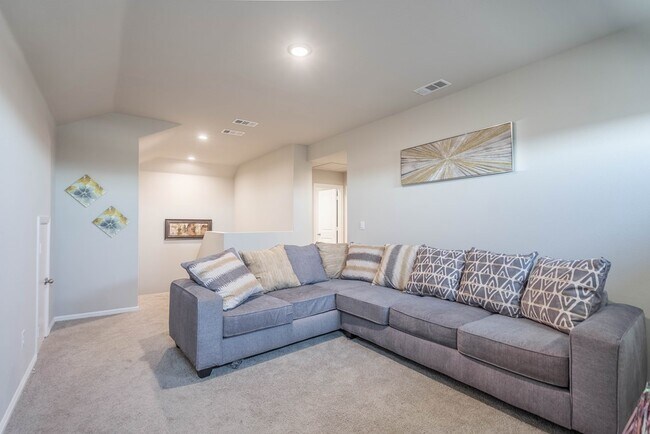 Building Photo - 7608 Orange Blossom Rd