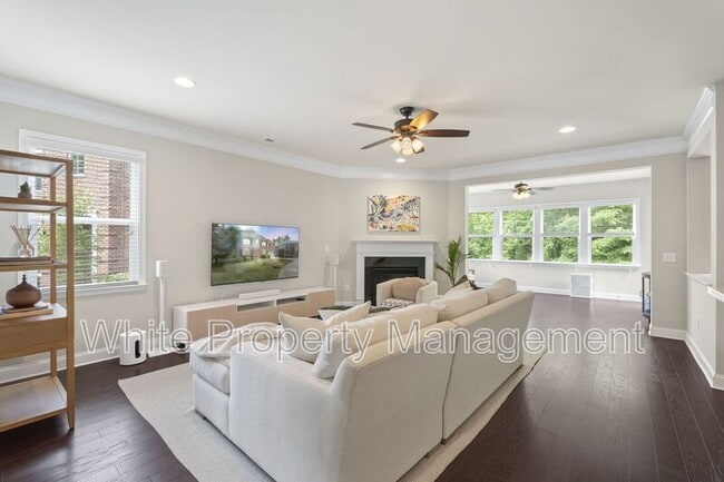 Building Photo - 1830 Alden Oaks Dr