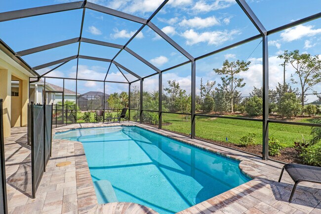 Private pool - 14578 Tropical Dr