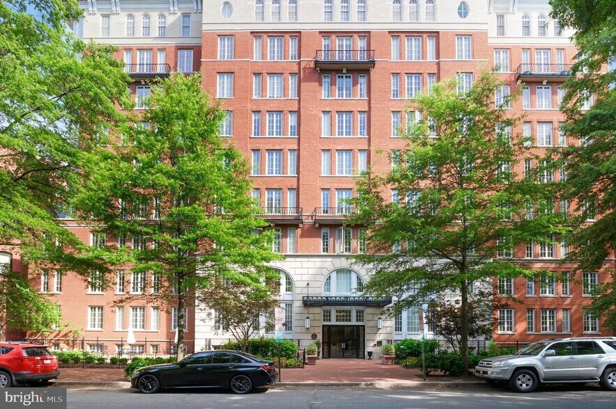 Building Photo - 1441 Rhode Island Ave NW