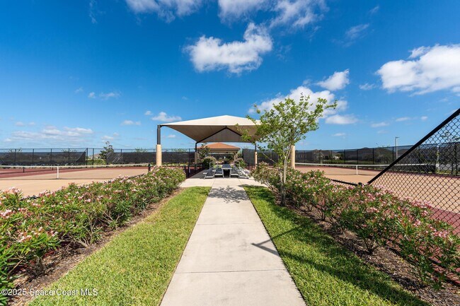 Building Photo - 7804 Loren Cove Dr