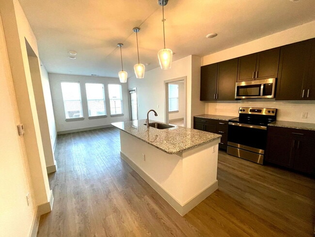 Building Photo - 4320 S Legacy Dr