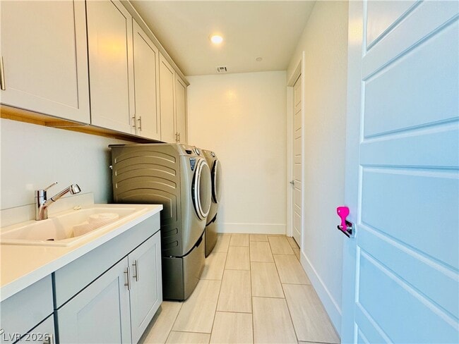 Building Photo - 338 Kandinsky Ct