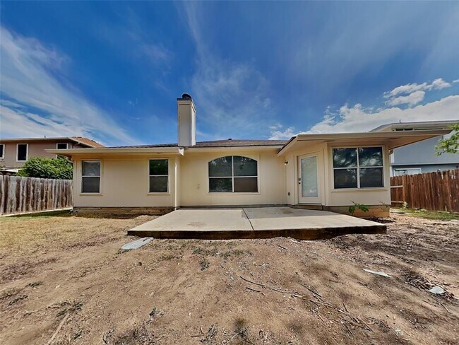 Building Photo - 310 Masonwood Dr