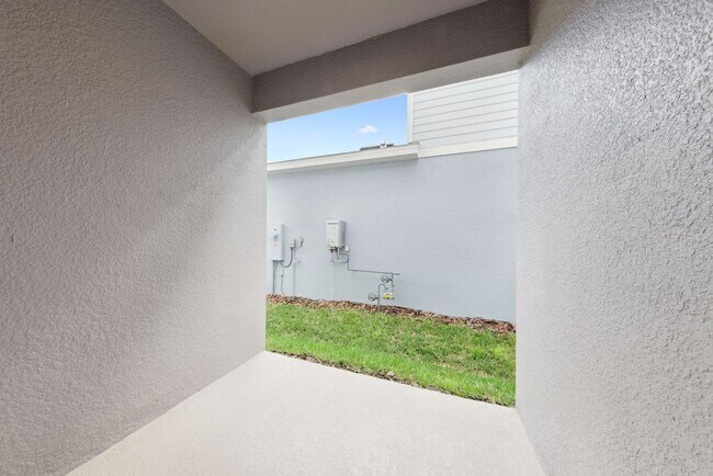 Building Photo - Brand New Construction 4b/3ba Home in Debary