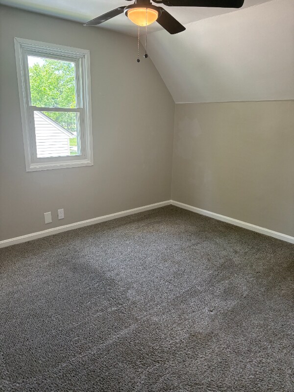 Building Photo - 4264 Hickory Ln