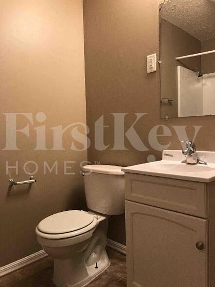 Building Photo - 6623 W 16th St