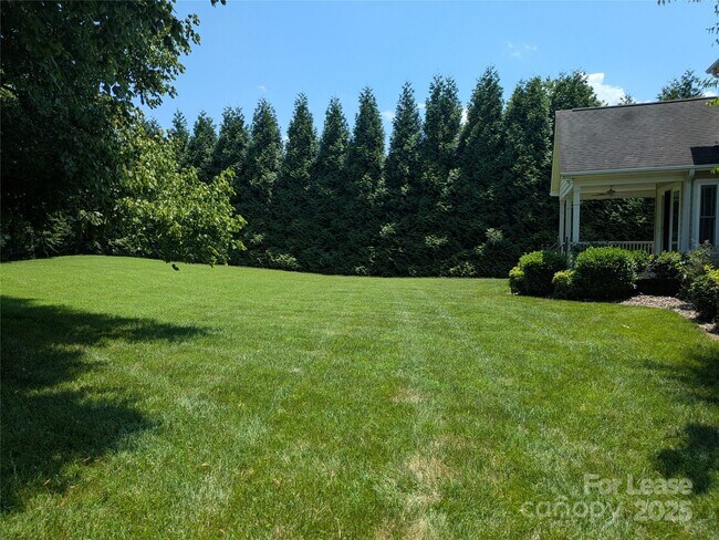 Building Photo - 103 Hickory Hill Rd
