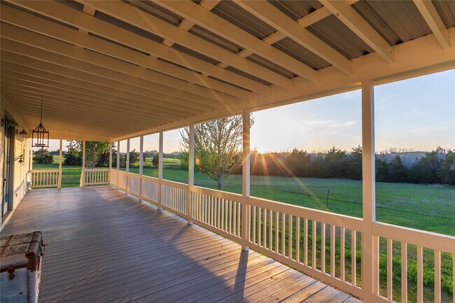 Building Photo - 3831 Meadow View Ln