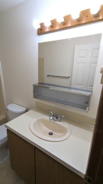 Building Photo - 2288 Douglas Rd