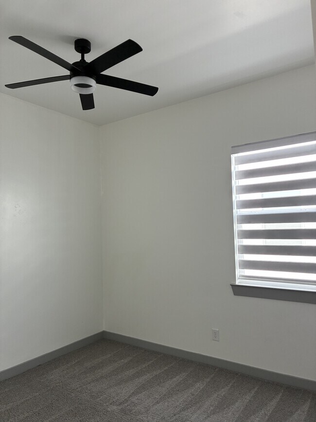 Building Photo - 13840 Paseo de Loma Ct