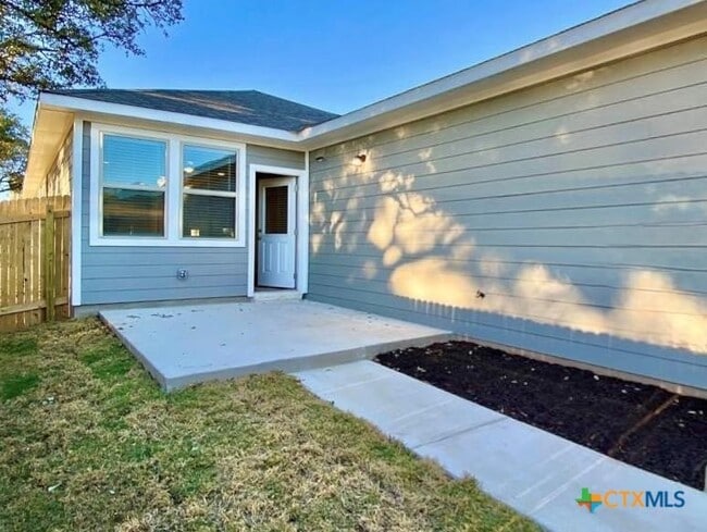 Building Photo - 2309 Pecan Island Dr