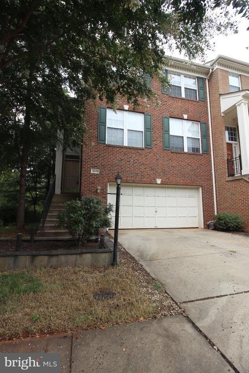 Building Photo - 46140 Cecil Terrace
