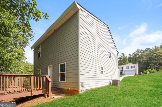 Building Photo - 306 Blackfoot Trail