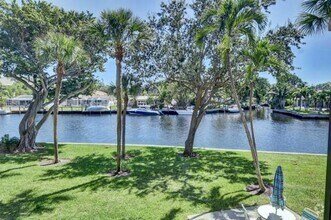 Building Photo - 14 Royal Palm Way