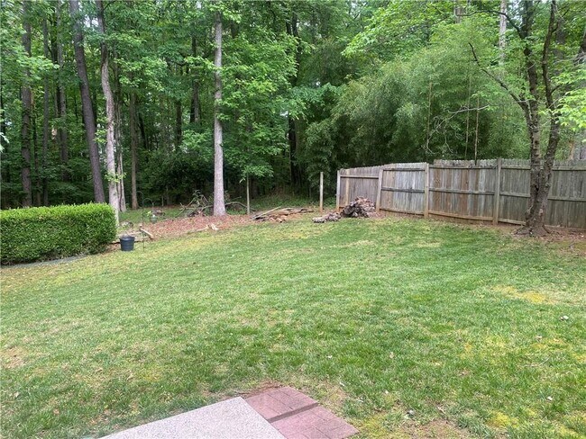 Building Photo - 114 Spring Creek Ct