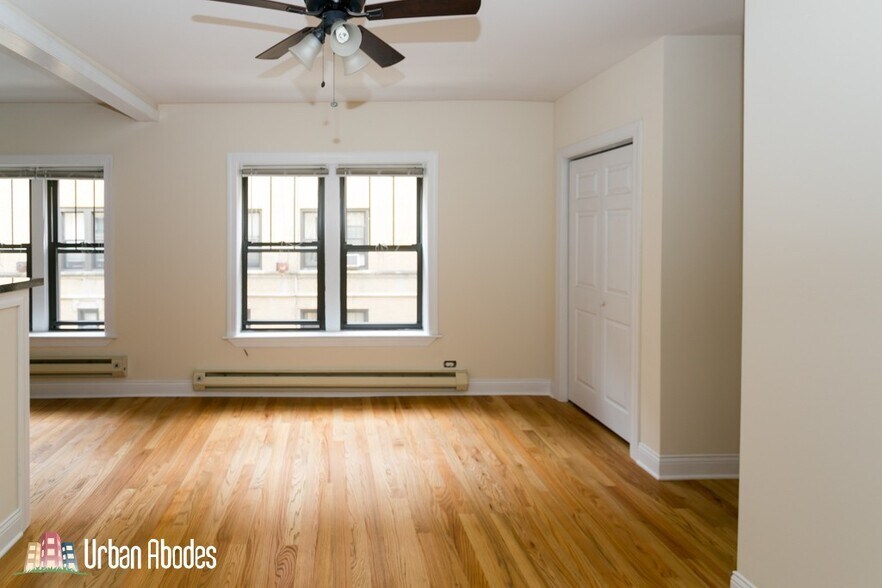 Building Photo - 2844 N Orchard St