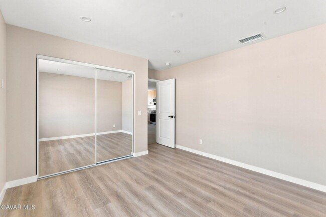 Building Photo - 40235 17th St W
