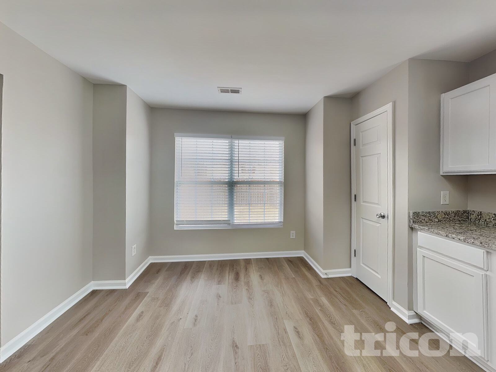 Building Photo - 3755 Burtons Barn St