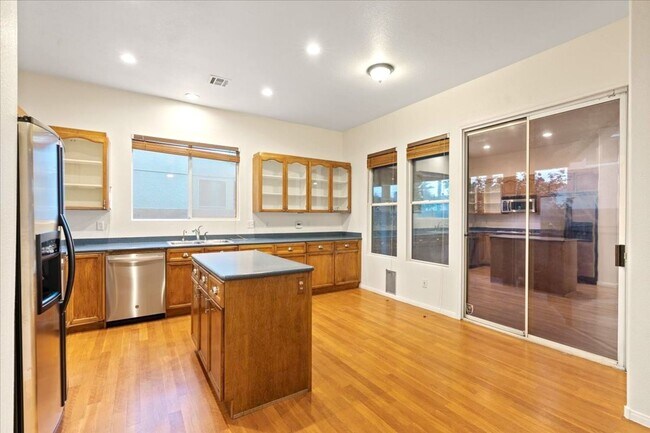 Building Photo - 1708 Cordoba Canyon St