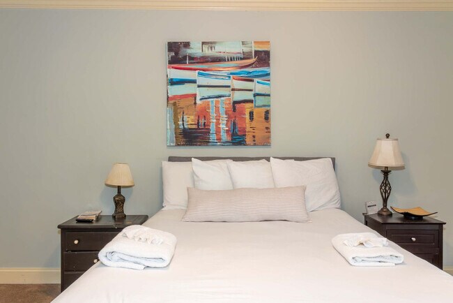 Building Photo - 4235 King Arthur Pl