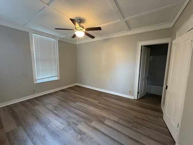 Building Photo - 1020 Adams St