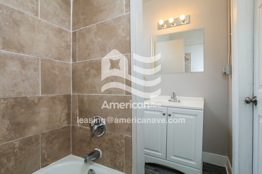 Building Photo - 514#B East 16th Street, 41014; #721886 - 721886