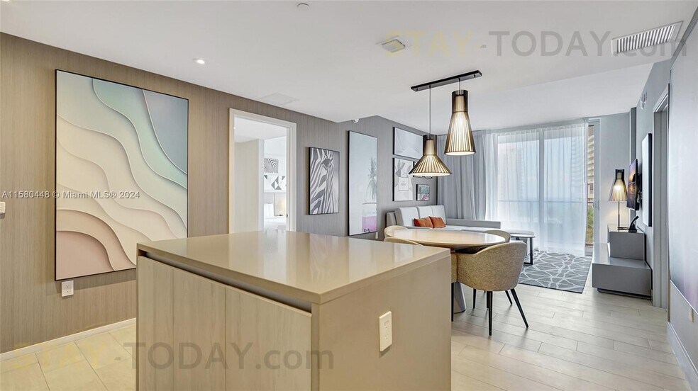 Building Photo - 4010 S Ocean Dr
