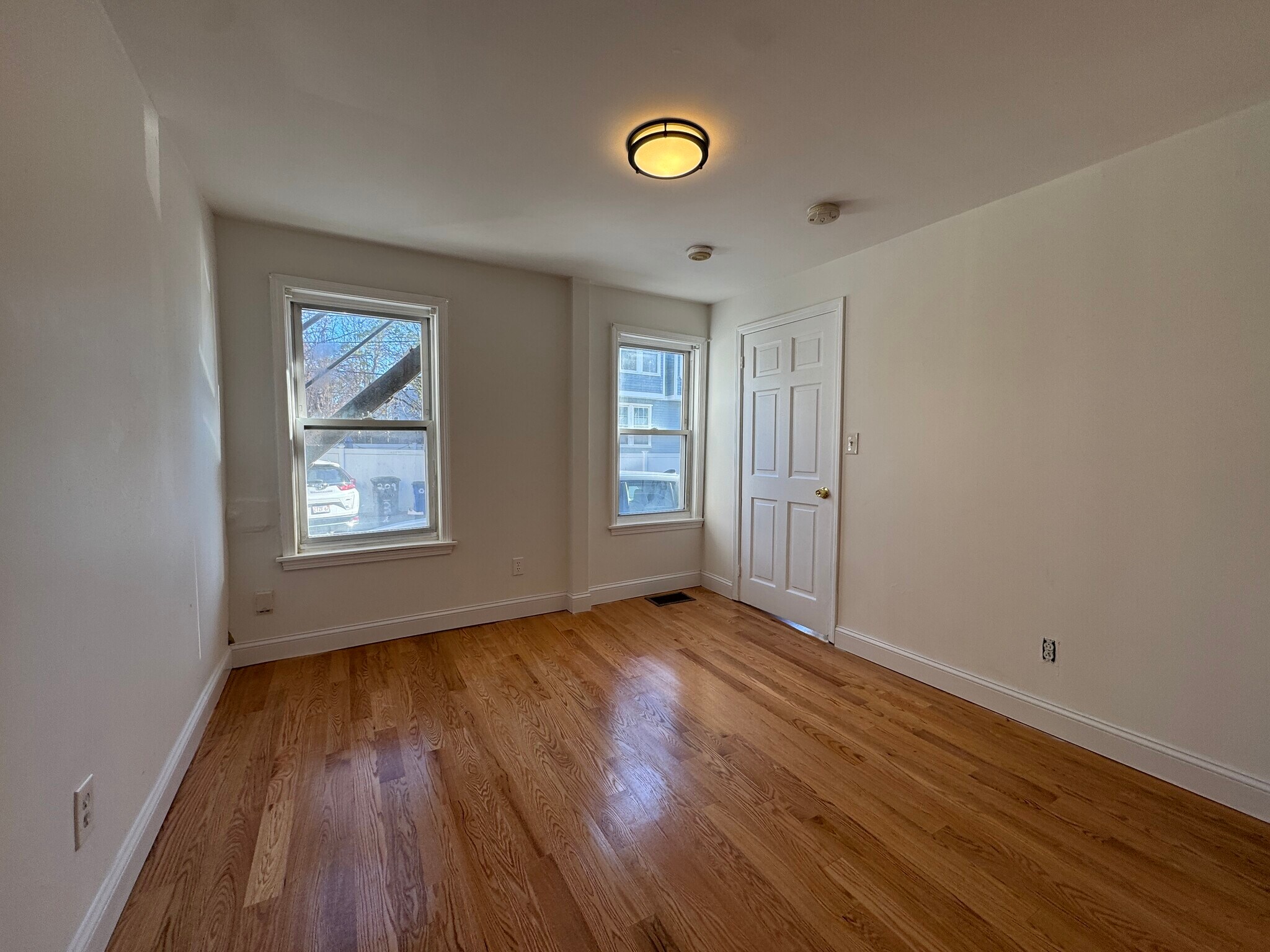 Building Photo - 205 D St