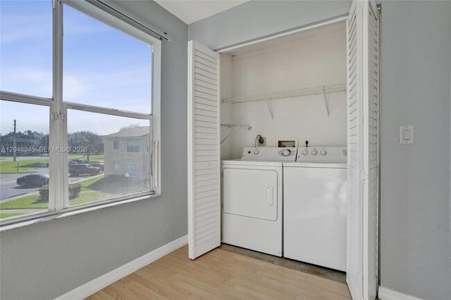 Building Photo - 12760 Vista Isles Dr