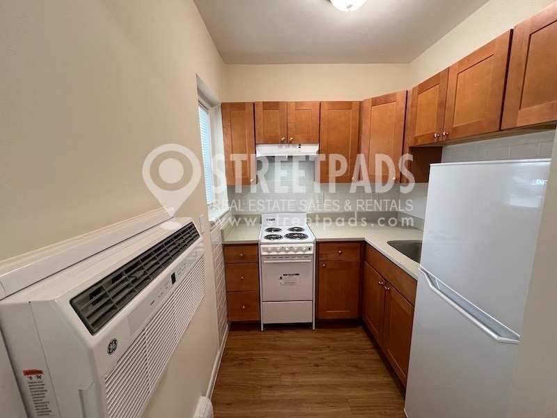 Building Photo - 2018 Commonwealth Avenue