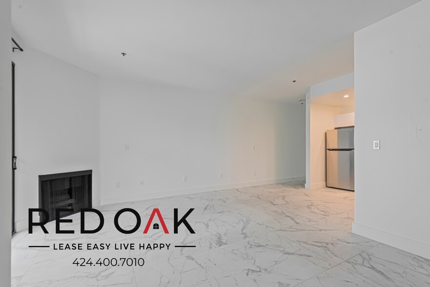 Building Photo - 8811 Burton Wy