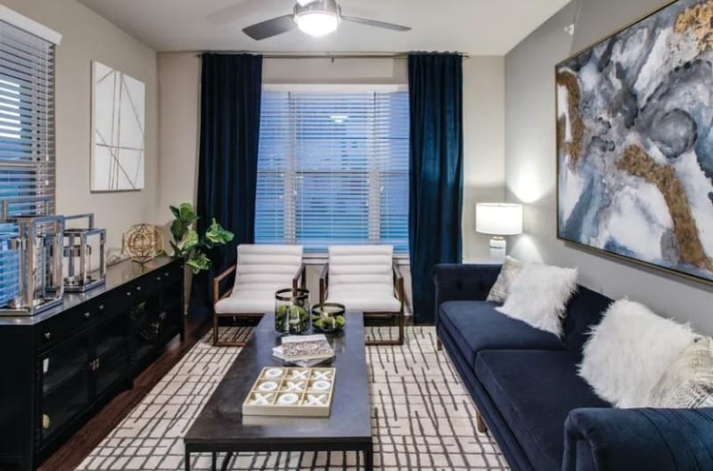 Building Photo - 165 Carriage Hills Blvd