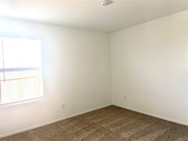 Building Photo - 301 Bluejack Wy