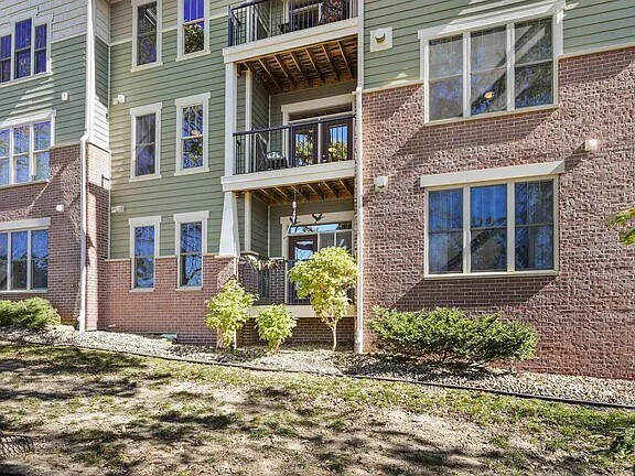 Building Photo - 8253 Mayo Dr