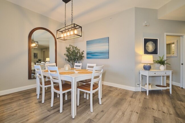 Building Photo - 9190 Southmont Cove