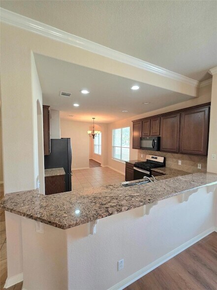 Building Photo - 2215 Conway Cove