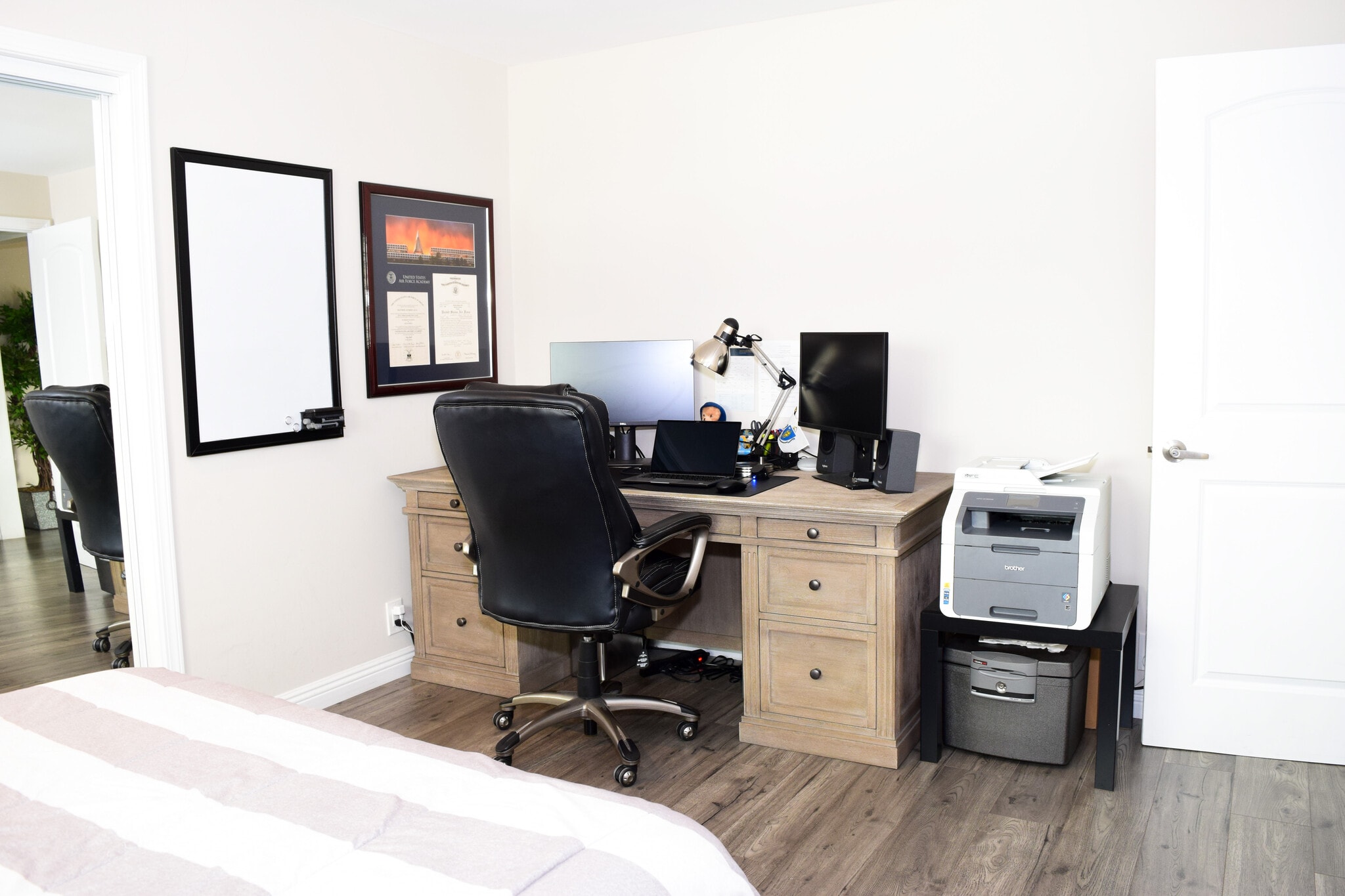 Guest Bedroom & Office - 16169 Sunset Blvd