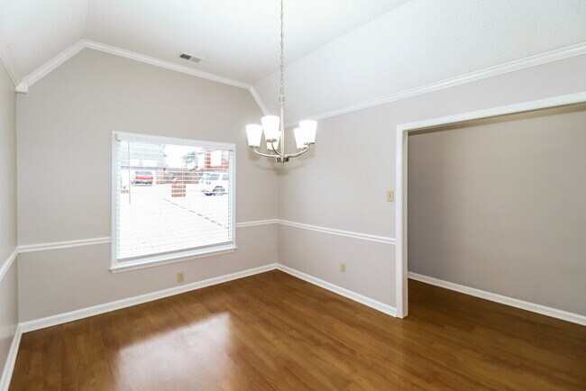 Building Photo - 4800 Harvest Knoll Cove S
