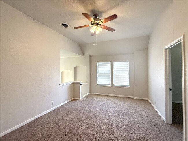 Building Photo - 5639 Taylorcrest Dr