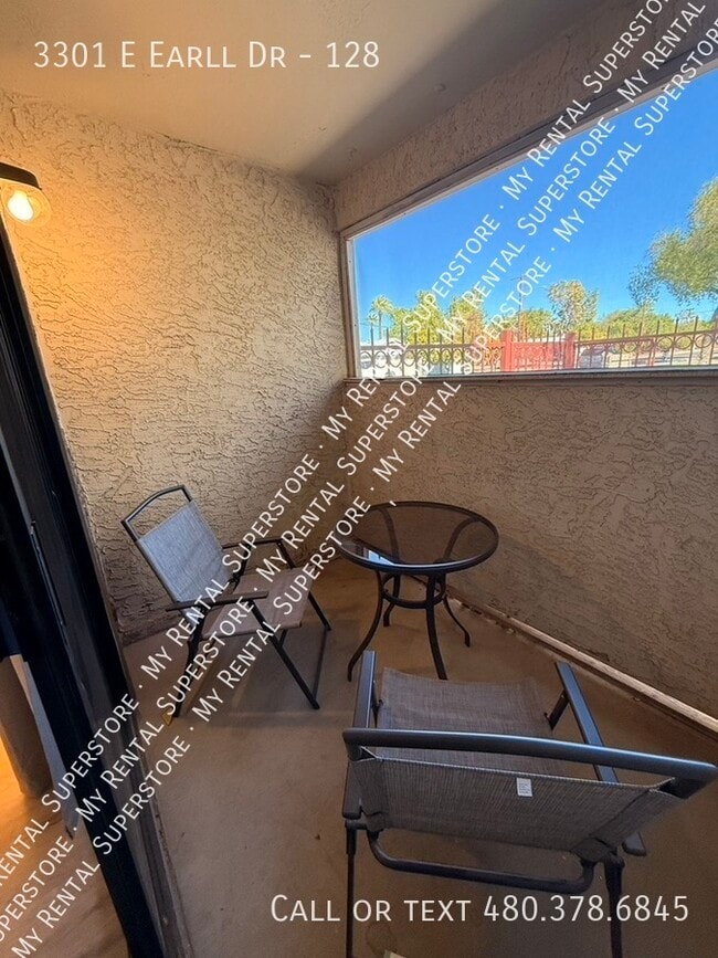 Building Photo - 3301 E Earll Dr