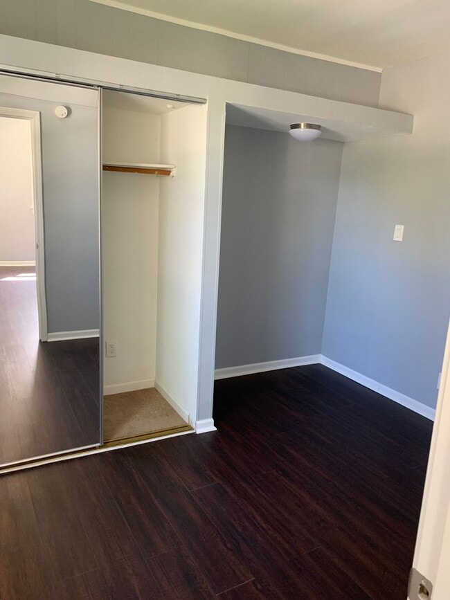 Building Photo - 2551 Ridge Rd