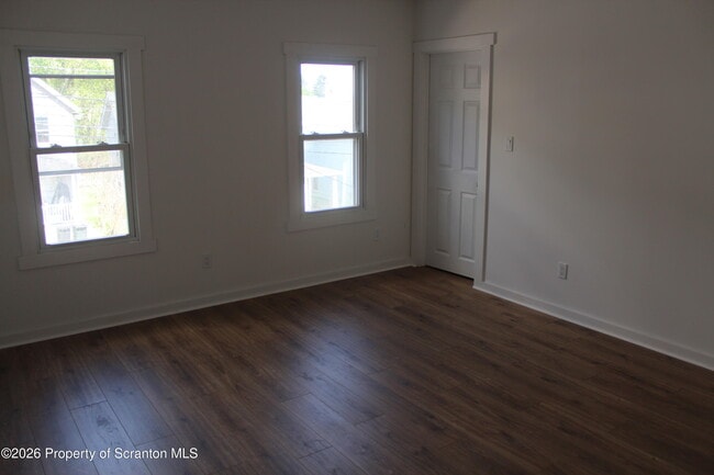 Building Photo - 215 Ferdinand St