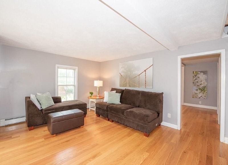 Building Photo - 5 Crescent St