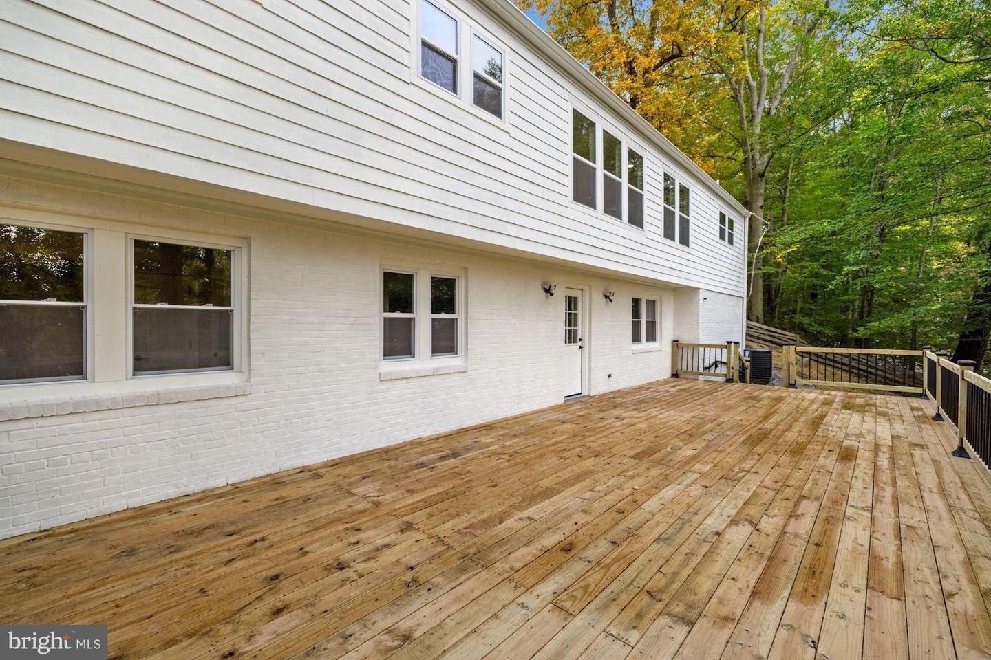 Building Photo - 2929 Stanton Ave