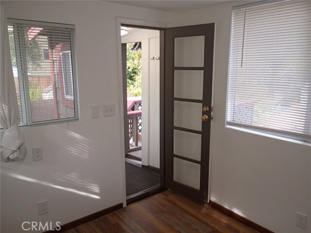 Building Photo - 538 Brookside Ln