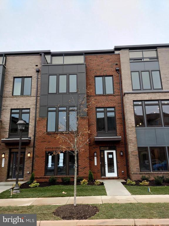 Building Photo - 22520 Foundation Dr