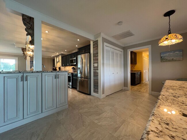 Building Photo - Furnished ** Punta Gorda Isles Vacation Home ** Heated Pool ** Canal / Boat Dock ** $6,500