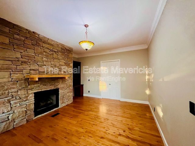 Building Photo - 784 New Home Loop